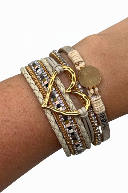 Hearts A Flutter Bracelet – Gold